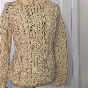 100 wool sweater bee by BANFF LTD.